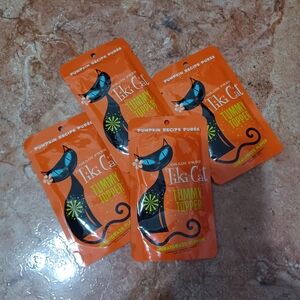 Tiki Cat Tummy Topper